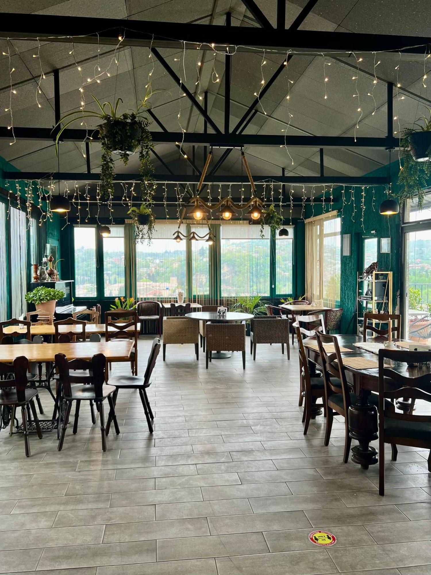 Aniko'S Place 库塔伊西 外观 照片